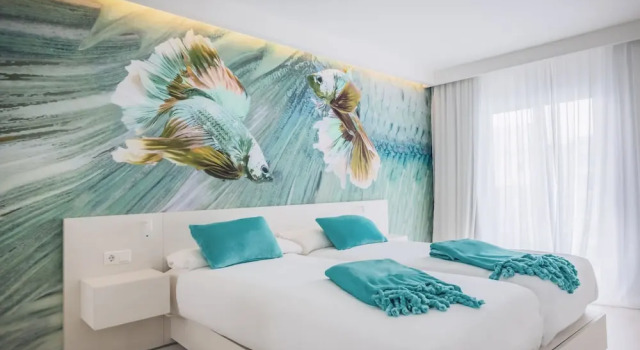 Семейный люкс с частичным видом на море Iberostar Waves Alcudia Park