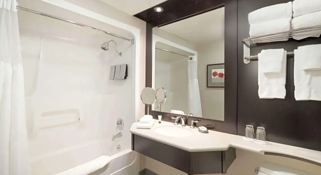 Номер Executive Spencer Hotel & Conference Centre