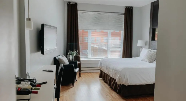 Люкс St James Gate by Bower Boutique Hotels