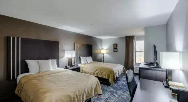 Двухместный люкс Quality Inn Olive Branch - Memphis South