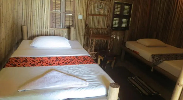 Tree Top Bungalows, Boek Hotel Hotels in Kep Province met parkeren, Parkeren
