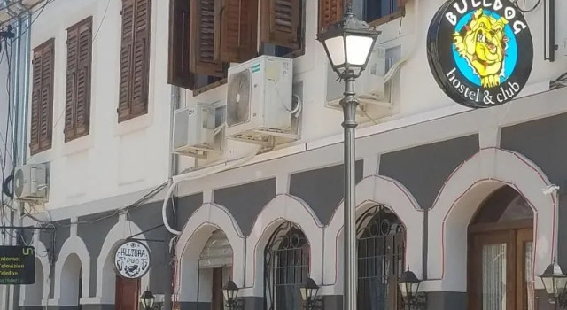 Bulldog Hostel & Club
