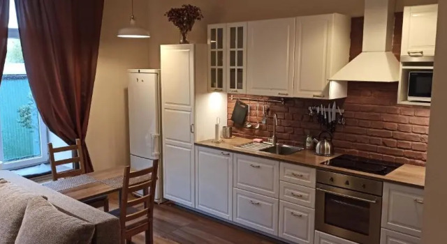 Апартаменты Studio flat in a historical XIX c. building.