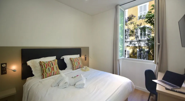 Номер Comfort Hôtel Continental