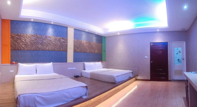 Maple Love Motel