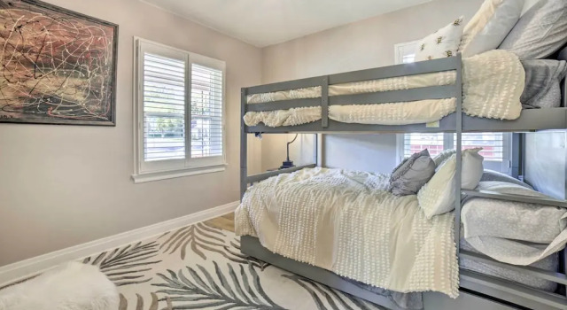 Hot Tub + Walk to Midtown! Reno Retreat, Забронировать Отель Отели Рино 3 звезды, рядом с Washoe Golf Course, 3*