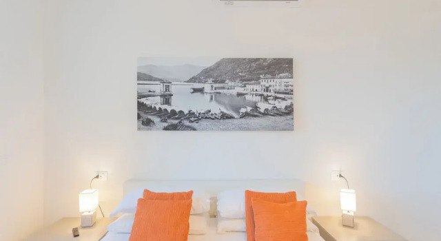 White Lake View Apartment by Rent all Como, Забронировать Апартаменты/квартира Апартаменты Комо, рядом с Площадь Кавур, Апартаменты/квартира