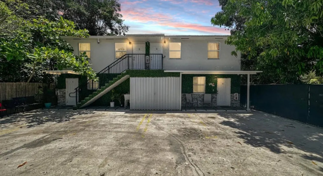 Vacay Spot Large Group Vacation Rental 6to 42guest