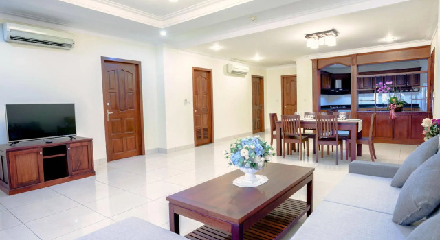 Hampton Hotel & Apartment