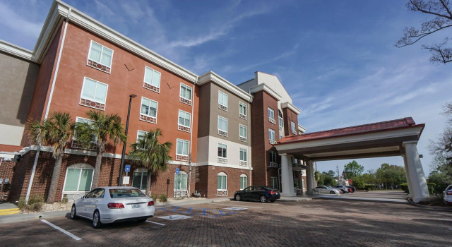 Номер Standard Holiday Inn Express Hotel & Suites Savannah Midtown by IHG