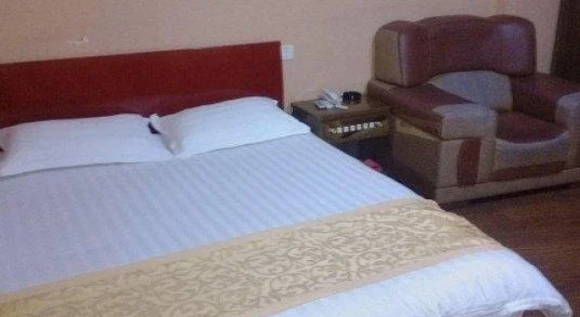 Yunhe New Sunshine Inn, Prenota Hotel Yunhe Zhejiang