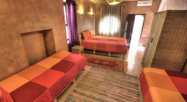 Bagdad Café, Varaa Hotelli Hotellit Souss-Massa-Draa uima-altaalla, Uima-allas