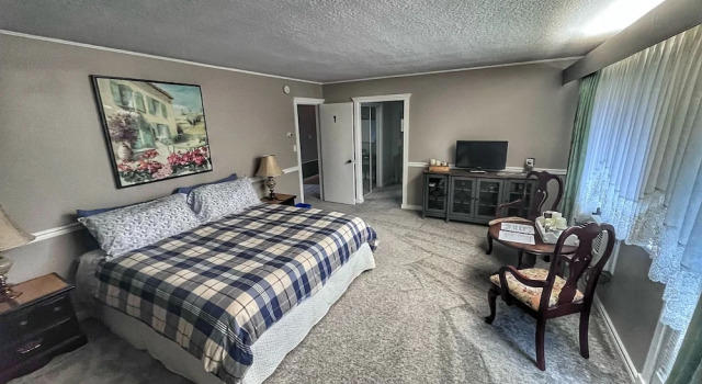 Номер Standard с балконом Sunny Shuswap B&B