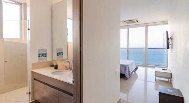 Adlas Condo by the Beach, Забронировать Апартаменты/квартира Отели Картахены с бассейном, рядом с Consulate of Panama, Бассейн