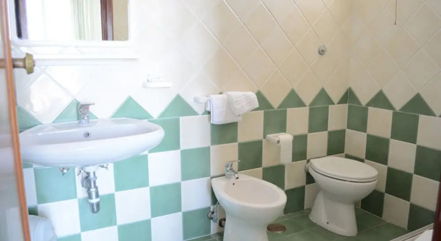Трёхместный номер Standard с балконом Hotel La Ginestra