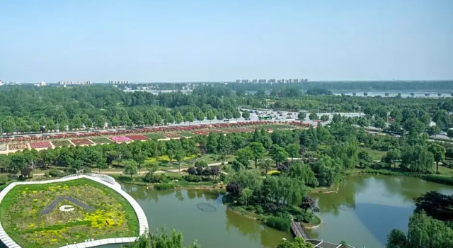Номер Standard с видом на озеро Holiday Inn Nanyang by IHG