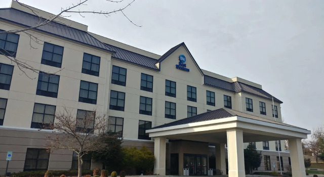 Люкс Wingate by Wyndham North East