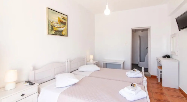 Трёхместный номер Standard с балконом Agali bay hotel