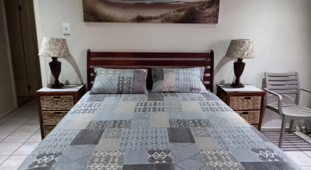Uvongo Destiny4u Retreat, Забронировать Отель Маргит Durban South Coast