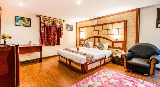 Люкс FabHotel Roshan Residency - Nr Kurinji Andavar Temple