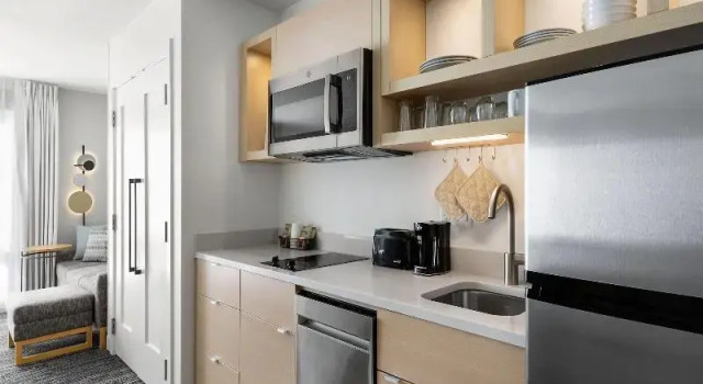 Двухместный люкс TownePlace Suites by Marriott Iron Mountain