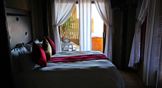 Вилла Lapa Lange Game Lodge