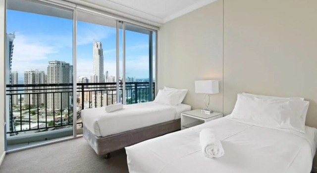 Chevron Renaissance Hosted by Gold Coast Holiday Stays, Забронировать Отель Отели Голд-Кост с бассейном, рядом с LAN SPA, Бассейн