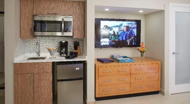 Двухместный номер Standard с балконом Divi Dutch Village Beach Resort