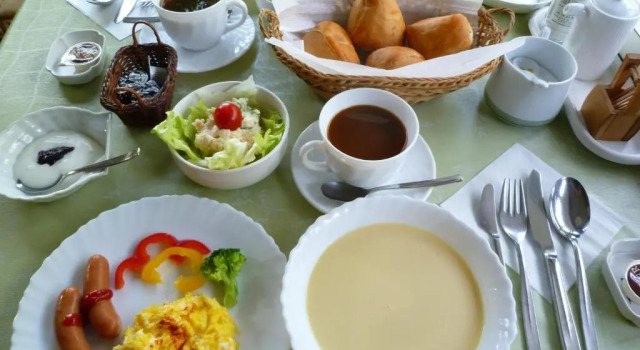 Номер Standard Pension Flora