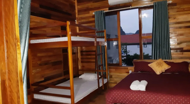 Четырёхместный номер Standard с балконом Diep Le Homestay Phong Nha