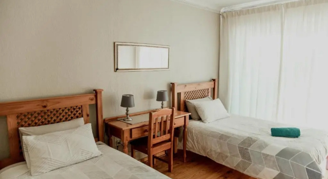 Georeen Guest House, Забронировать Гостевой дом Отели Полокване с парковкой, Парковка