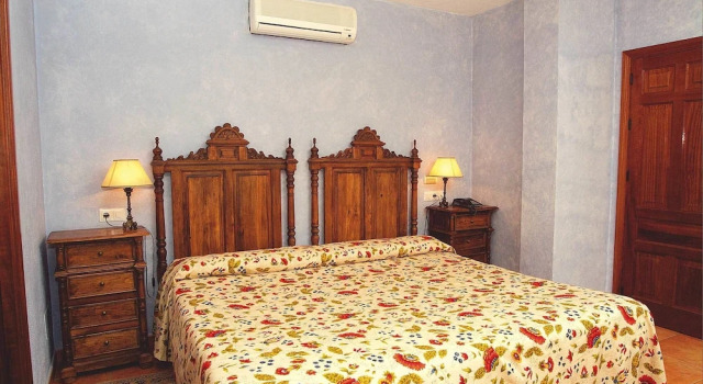 Трёхместный номер Standard Hotel El Refugio de Juanar