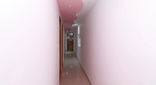 Oyo 30290 Hotel Kanhaiya, Rezervovat Hotel Haridvár Uttarakhand