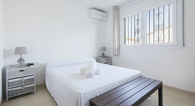 Вилла с 4 комнатами Villa 50m from the beach in Cambrils TH 11