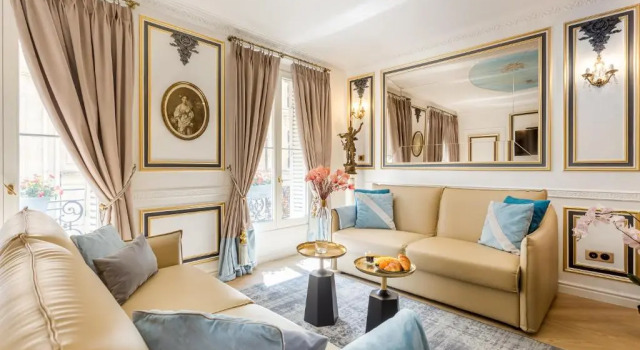 Luxury 4 Bedroom 2.5 Bathroom Apartment - Champs Elysees - With AC, Забронировать Апартаменты/квартира Отели Парижа с парковкой, рядом с Свято-Троицкий собор и Русский православный духовно-культурный центр, Парковка