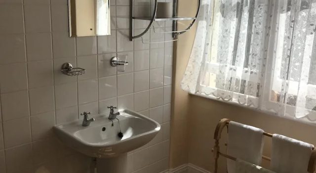 Номер Standard с видом на реку Lorna Doone House