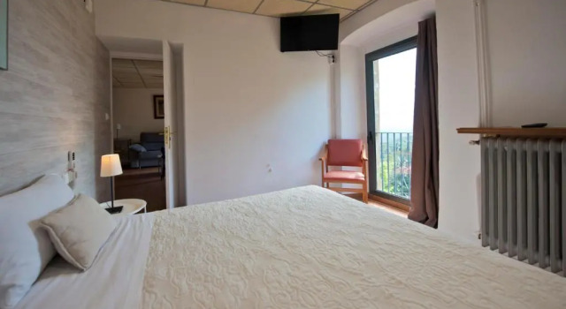 Семейный номер Standard с видом на горы Hostal la Salut de Terrades