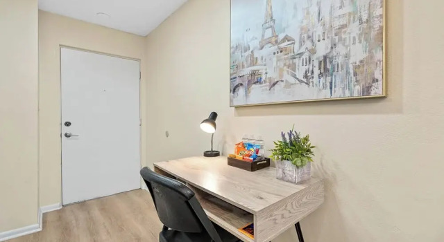 Апартаменты 3648 Orlando Vacational Apartment 2nd floor, Lake view