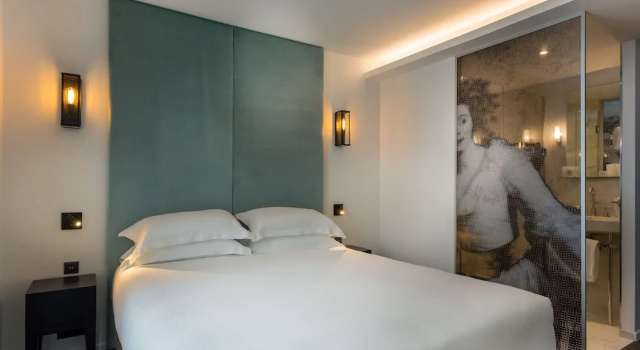 Room Communicating Classic с боковым видом на Эйфелеву башню (на 1–3 этажах) Hôtel La Comtesse