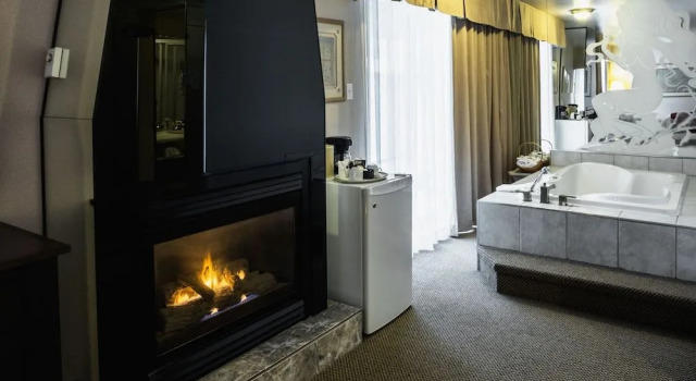 Hotel Bromont, Buchen Sie Hotel SPA-Hotels in Bromont, SPA