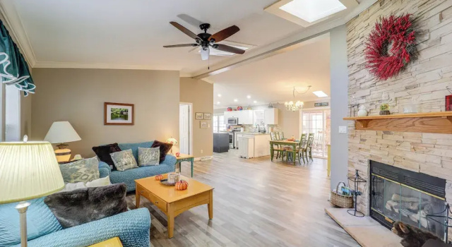 Pet-friendly Beech Mtn Home, 2 Mi to Skiing/hiking