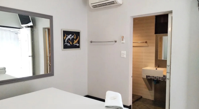 Номер Standard Happy Inn