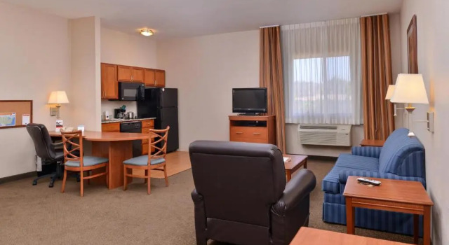 Люкс с 2 комнатами Candlewood Suites San Diego by IHG