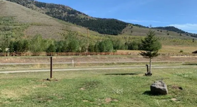 Номер Standard Дуплекс с красивым видом из окна Jareds Wild Rose Ranch Resort