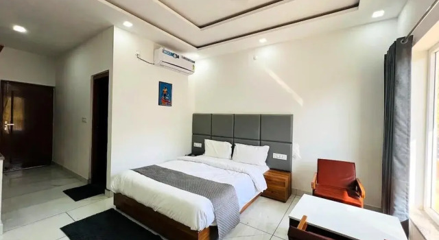 Номер Deluxe The Shalam Resort श्रीकृष्ण शरणं मम
