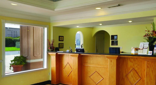 Howard Johnson Express College Station