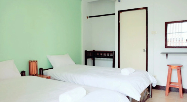 Yen Aura Boutique Hotel, Забронировать Бутик-отель Бутик-отели Чиангмай, рядом с Офис компании Elephant Care &amp; Grand Canyon Jumping, Бутик-отель