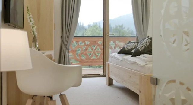 Двухместный номер Standard с балконом и с видом на горы Villa 11 Folk & Design