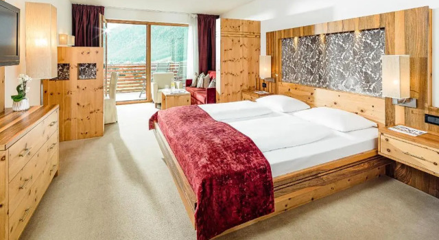 Полулюкс Bella Vista Hotel Emma