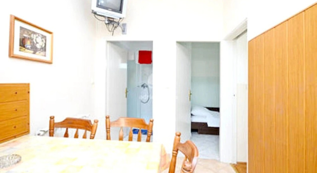 Apartment With 2 Bedrooms in Kampor, With Enclosed Garden and Wifi - 5, Prenota Appartamento Kampor 